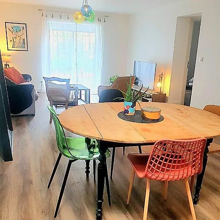 Orvilliers Apartment *